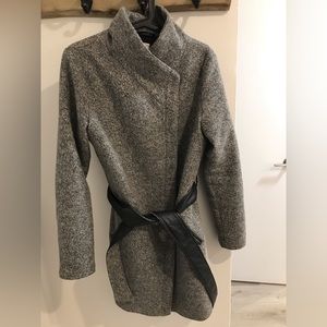 Simon’s Wool Coat with Leather Details